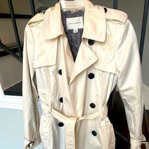 SOLD! Banana republic cream color trench coat (to the knee!) size small!
